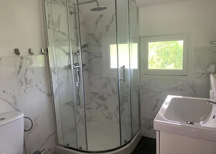 Le Nid Des Fees T3 Renove Acces Jardin La Bourboule